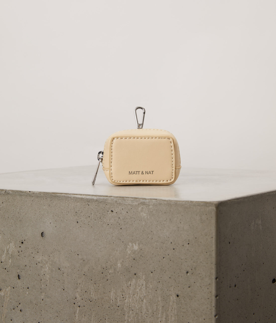 HARV AirPods Pro case - UPPEAL Matt & Nat Women|Sale