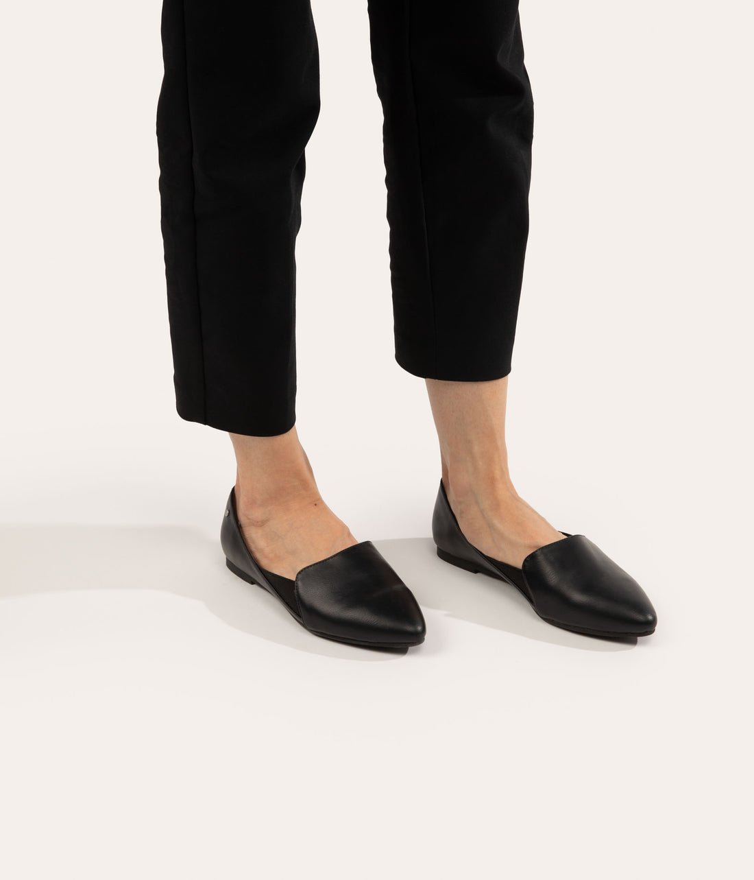 WESTMOUNT Women's Vegan Flats Matt & Nat Women