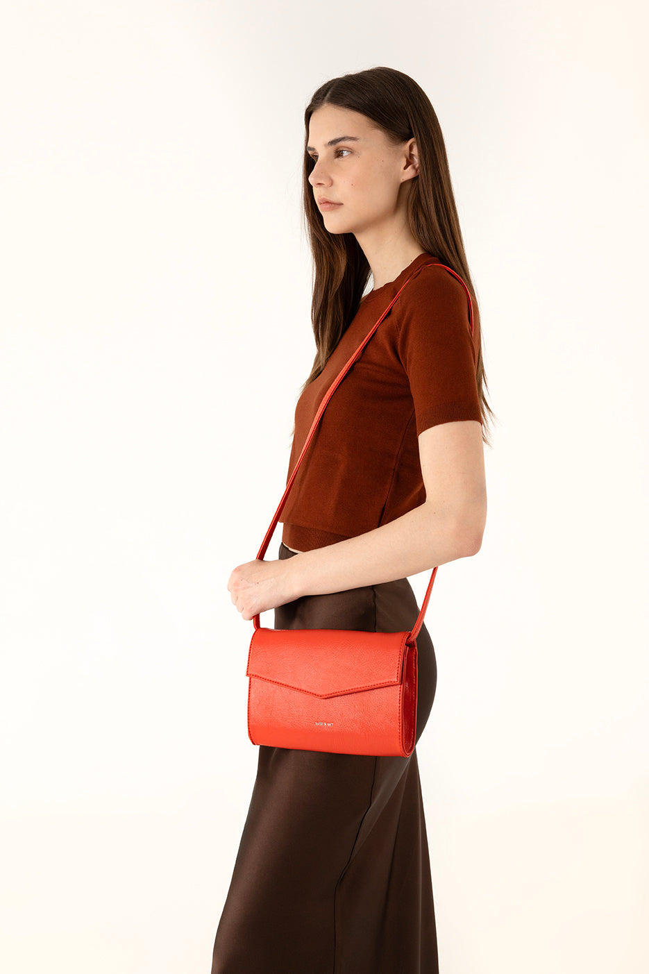 LILIAN Vegan Clutch – Theme Matt & Nat New Arrivals