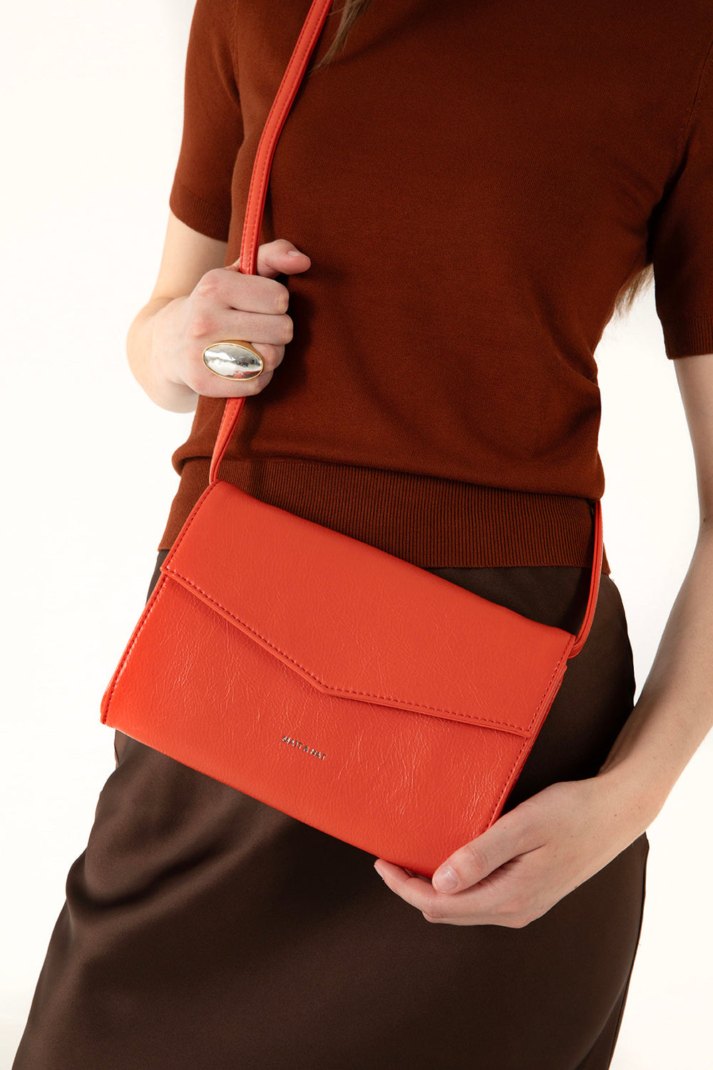 LILIAN Vegan Clutch – Theme Matt & Nat New Arrivals
